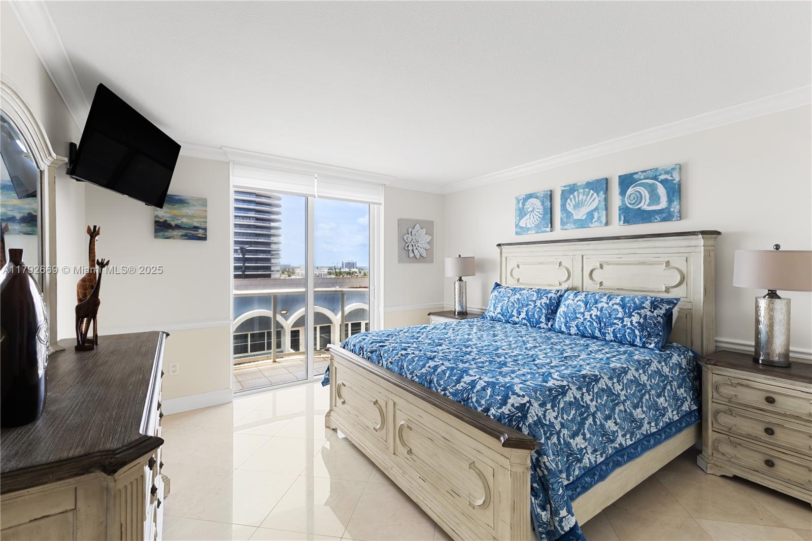 OCEAN 88 CONDOMINIUM - Residential