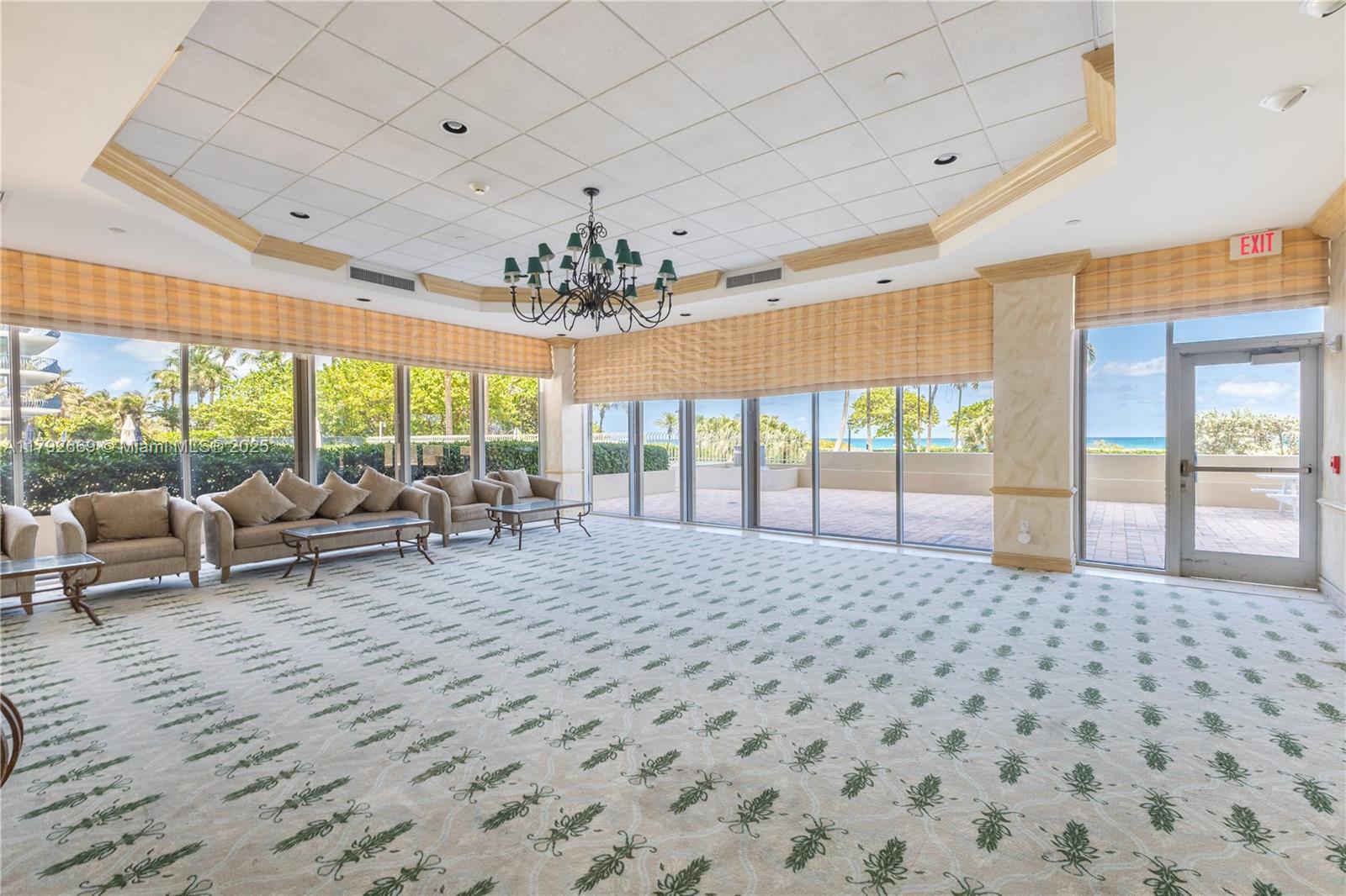 OCEAN 88 CONDOMINIUM - Residential