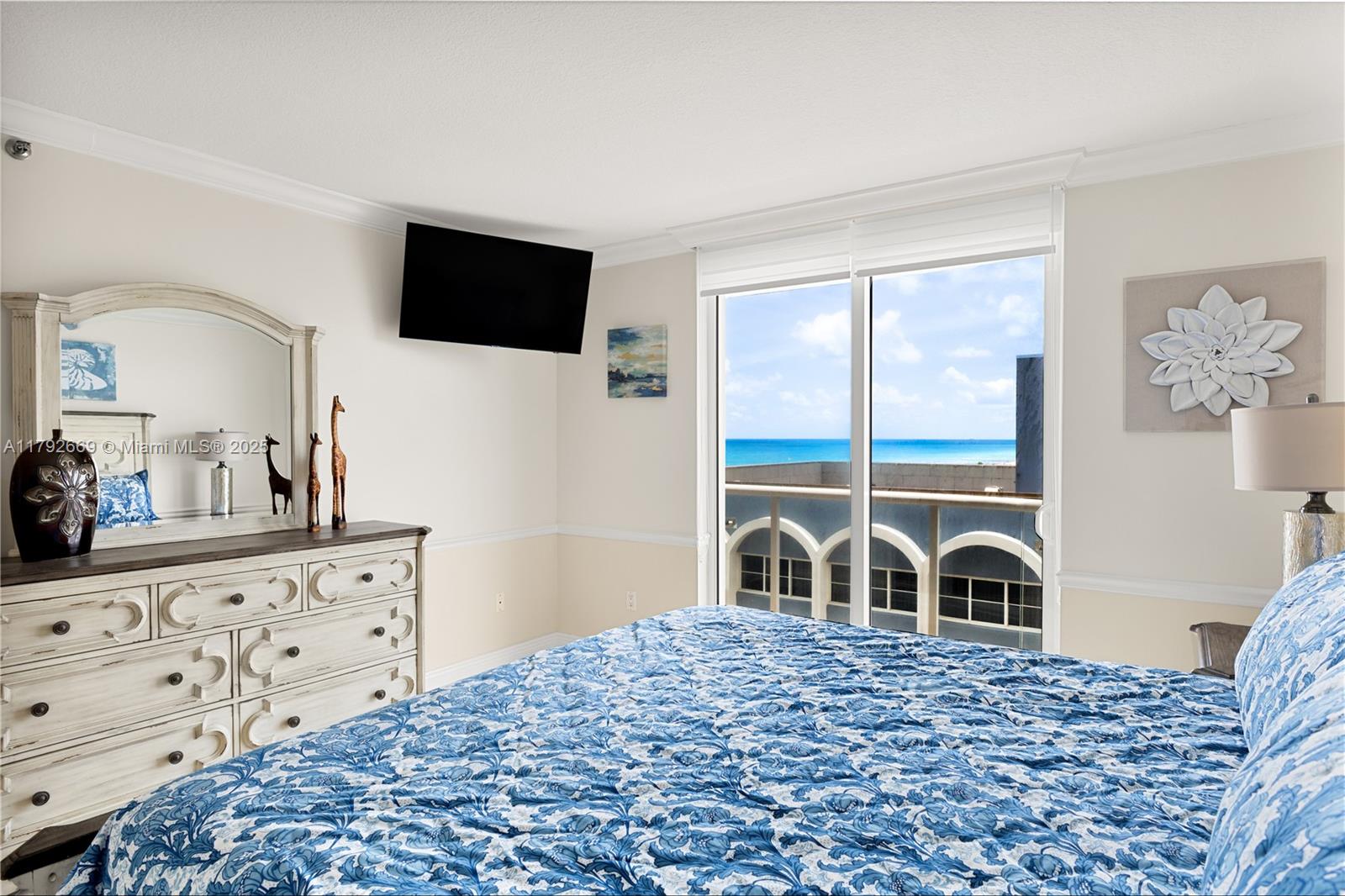 OCEAN 88 CONDOMINIUM - Residential