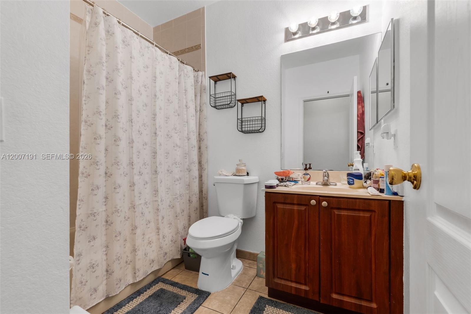 SANTA BARBARA - Residential