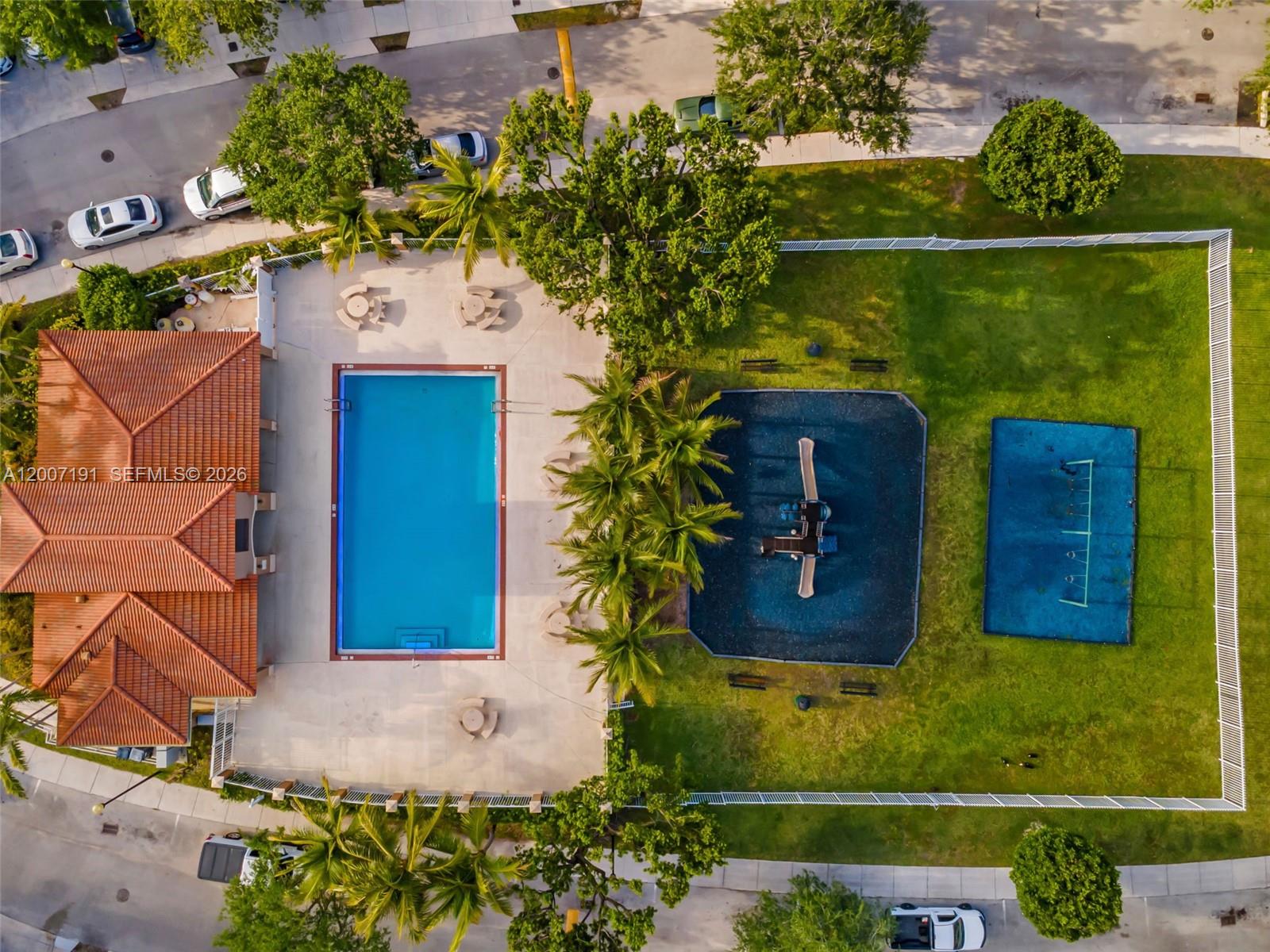 SANTA BARBARA - Residential