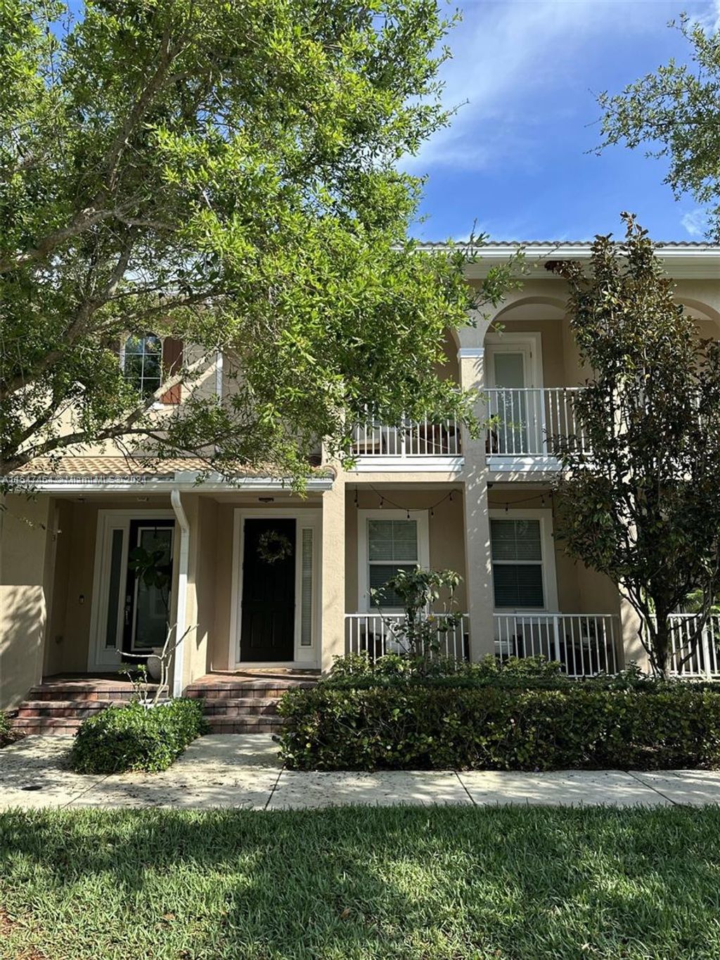 Photo of 1119 N Community Dr, Jupiter, FL 33458 (MLS # A11547464)