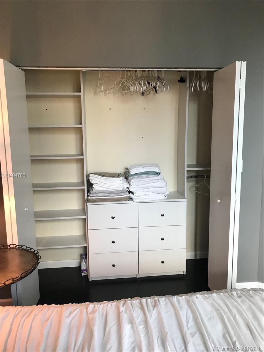 THE LOFT DOWNTOWN II COND - Residential Lease