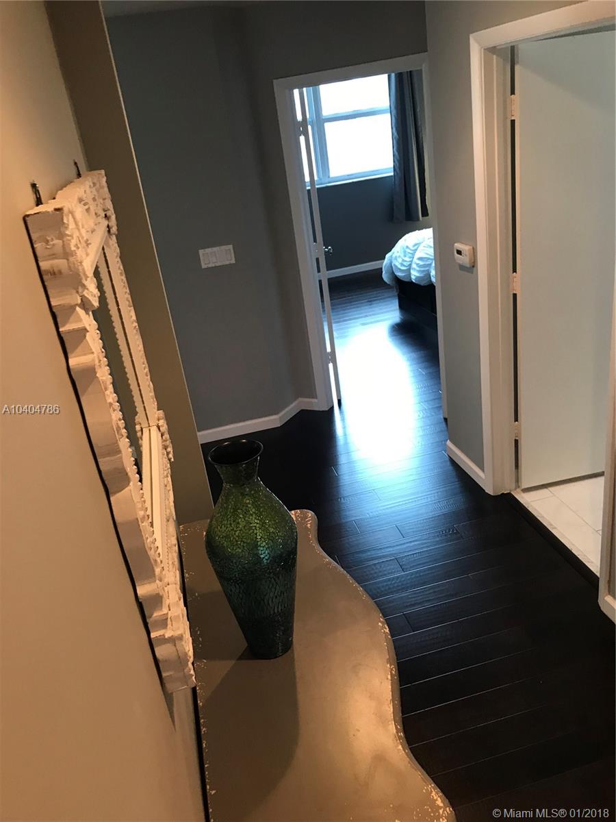 THE LOFT DOWNTOWN II COND - Residential Lease