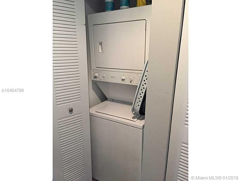 THE LOFT DOWNTOWN II COND - Residential Lease