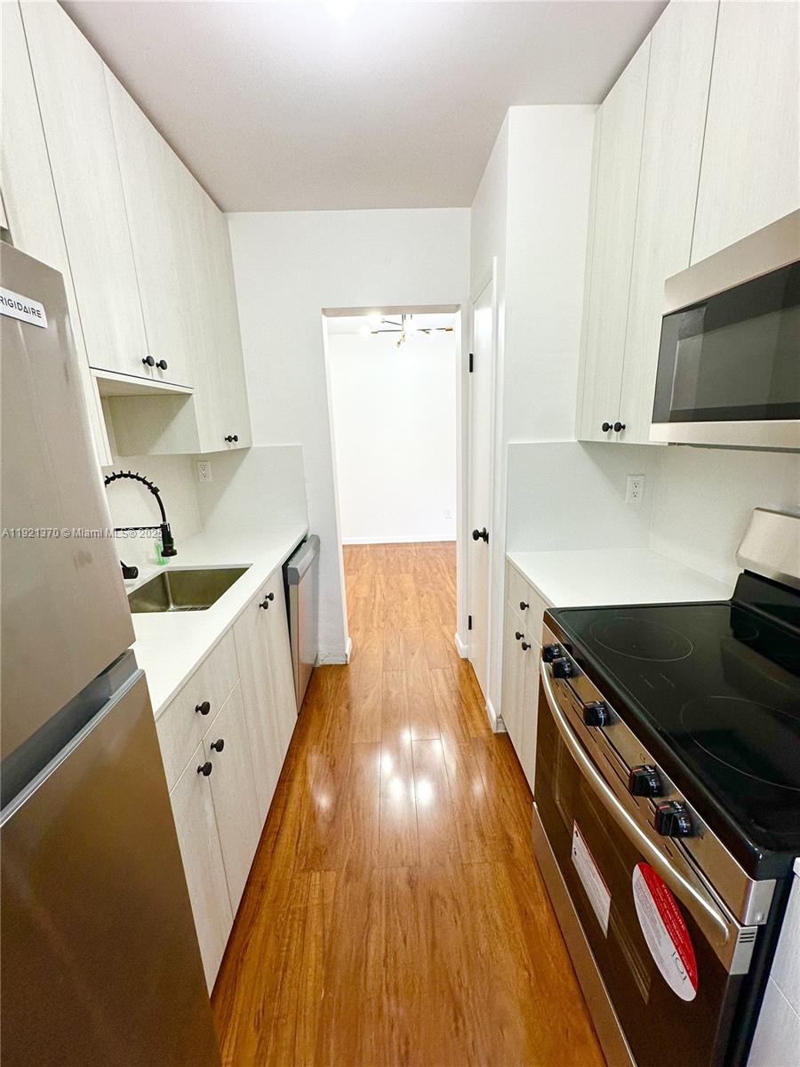 SEVENTEENTH GREEN CONDO - Residential Lease