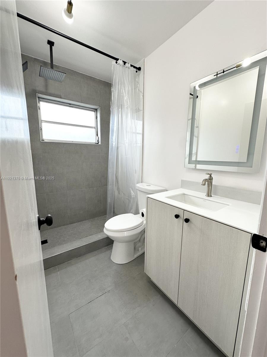 SEVENTEENTH GREEN CONDO - Residential Lease