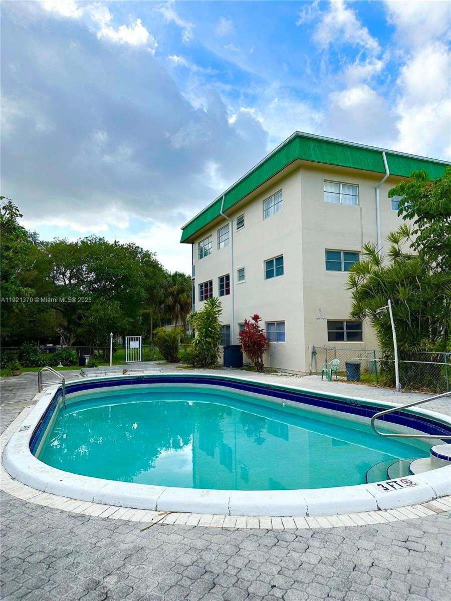 SEVENTEENTH GREEN CONDO - Residential Lease