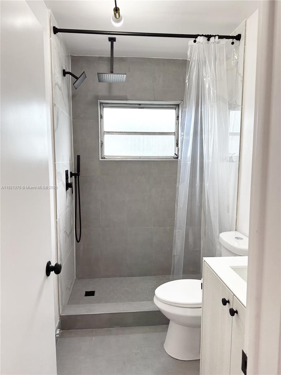 SEVENTEENTH GREEN CONDO - Residential Lease