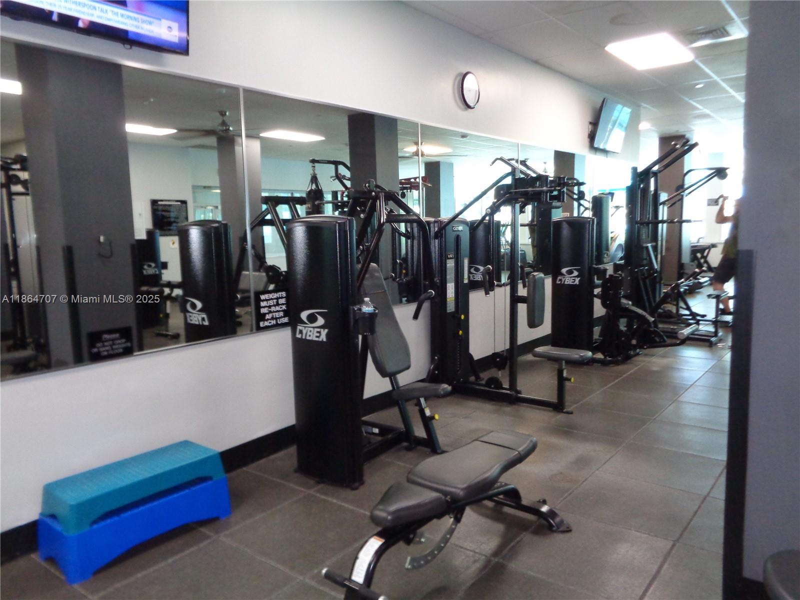 WAVE CONDO - Residential Lease