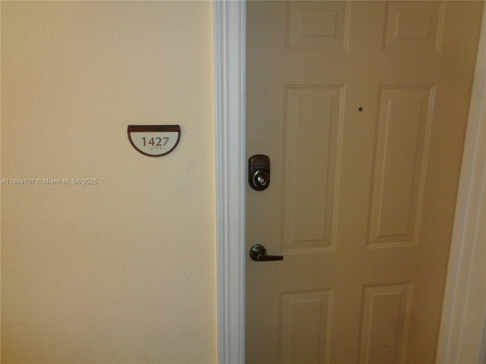 WAVE CONDO - Residential Lease