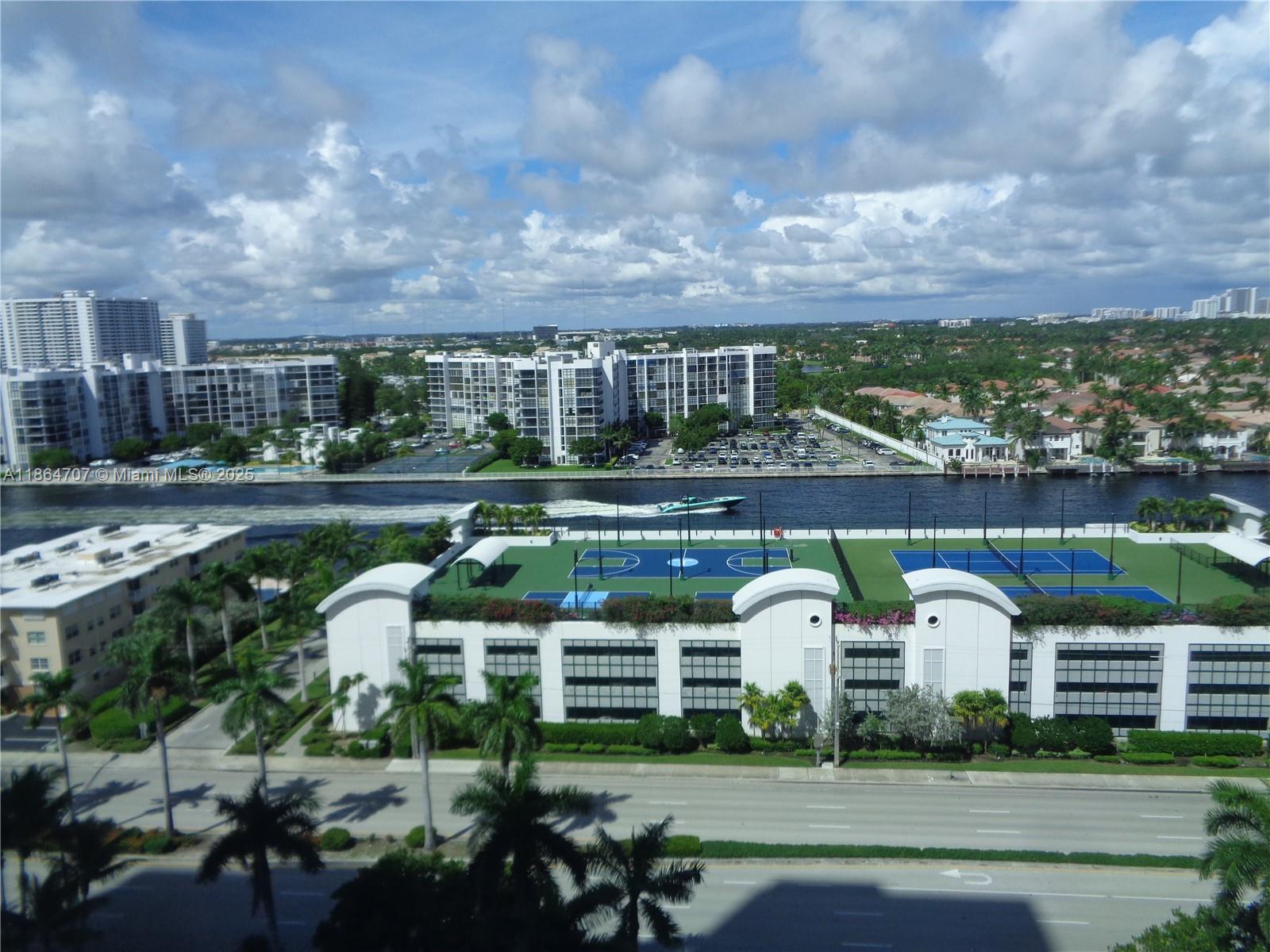 WAVE CONDO - Residential Lease