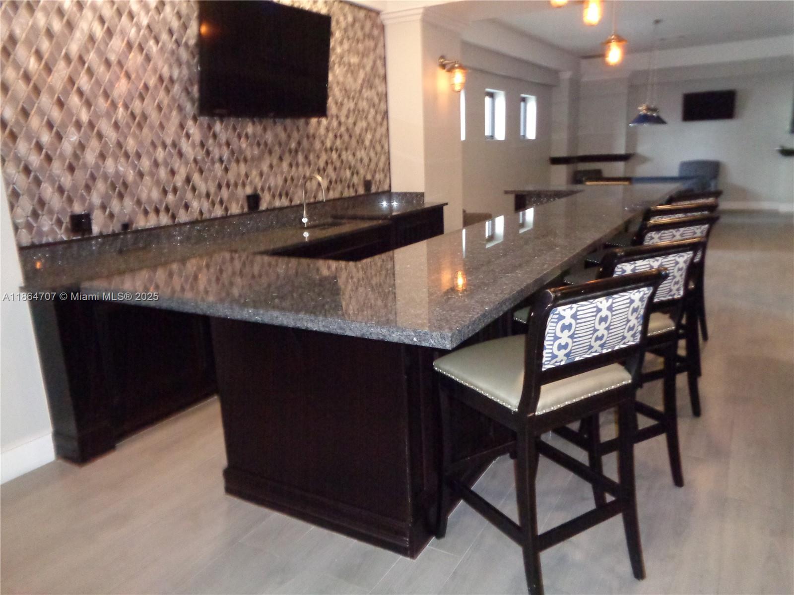 WAVE CONDO - Residential Lease