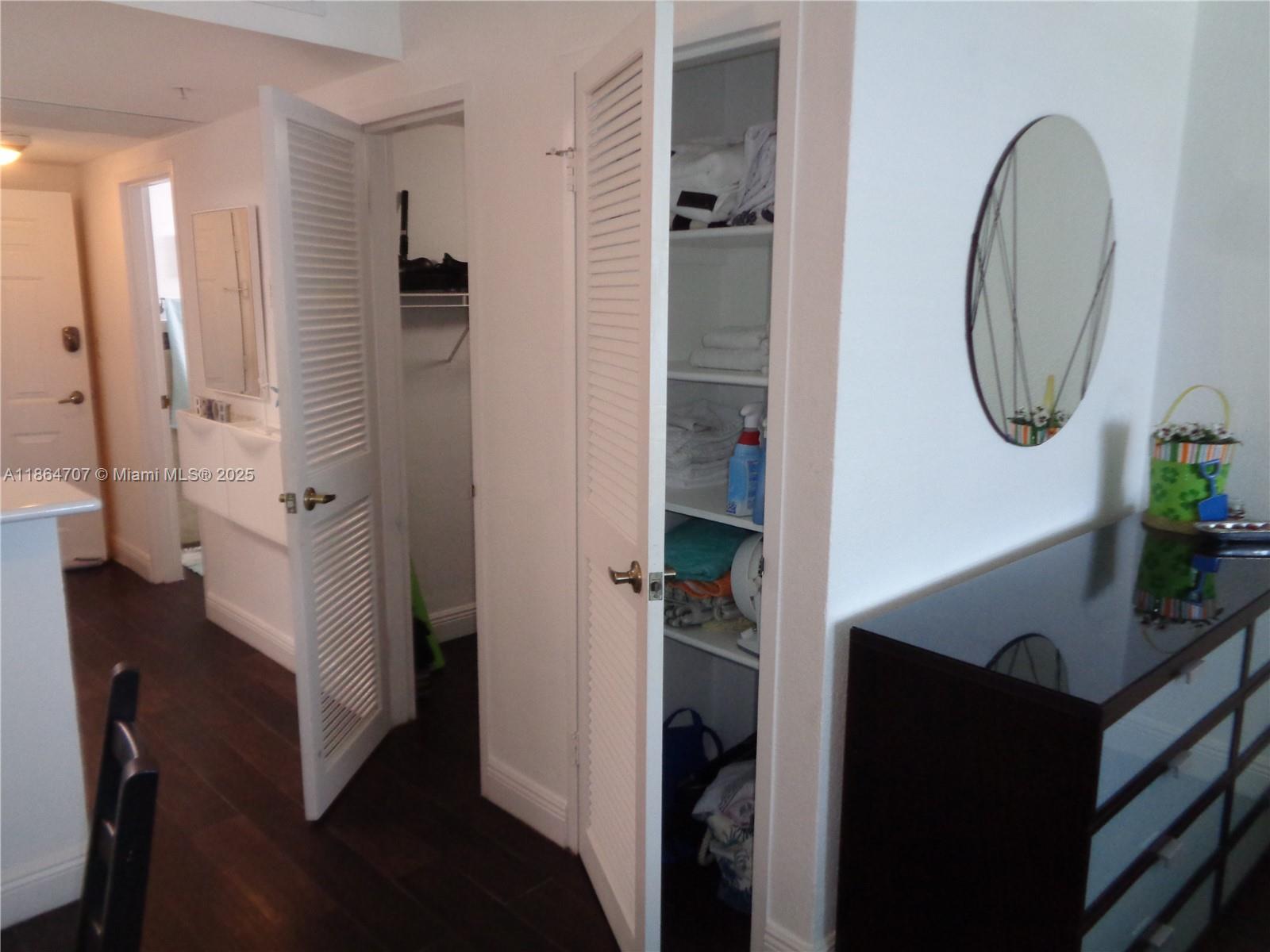 WAVE CONDO - Residential Lease