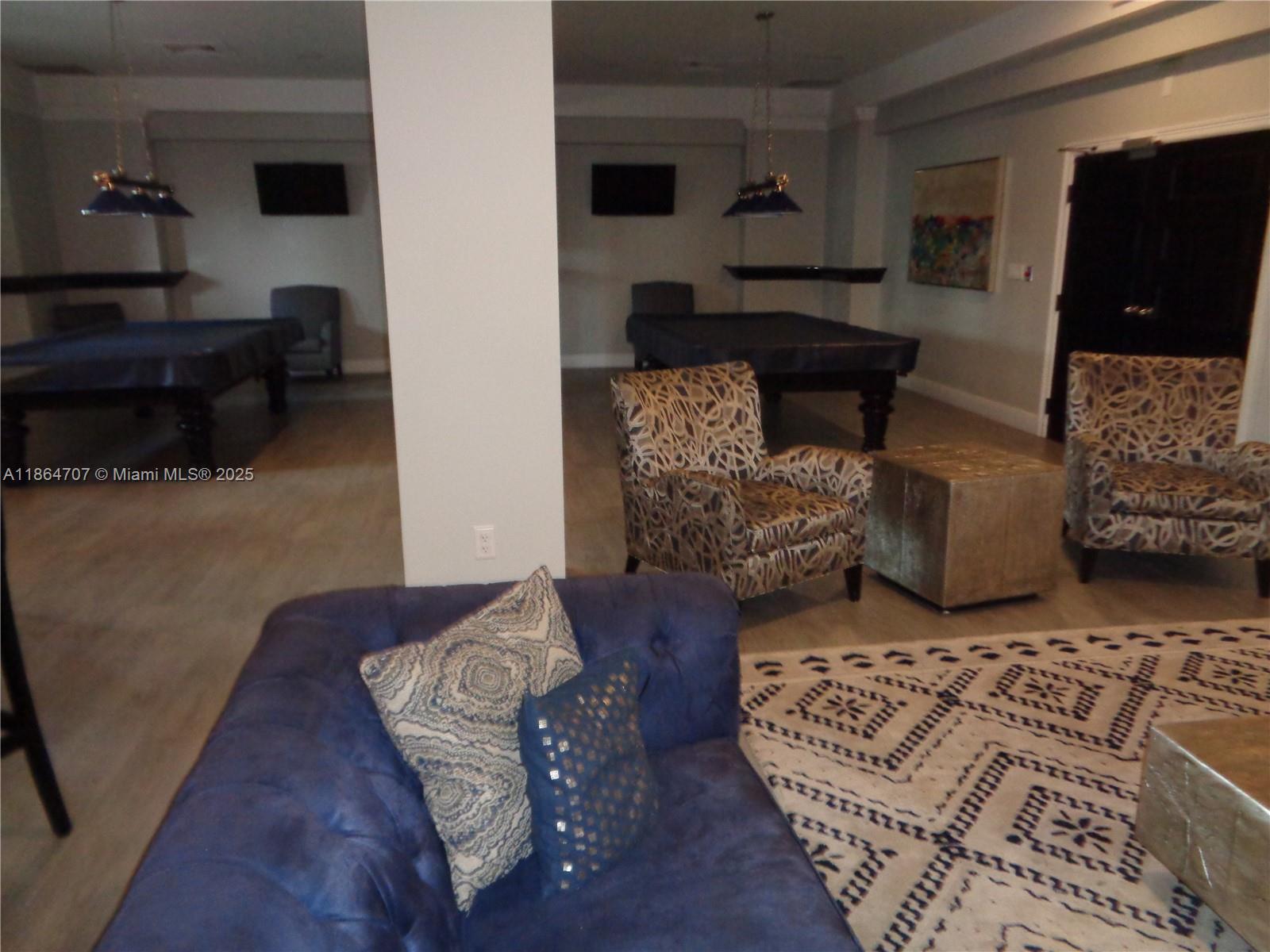 WAVE CONDO - Residential Lease