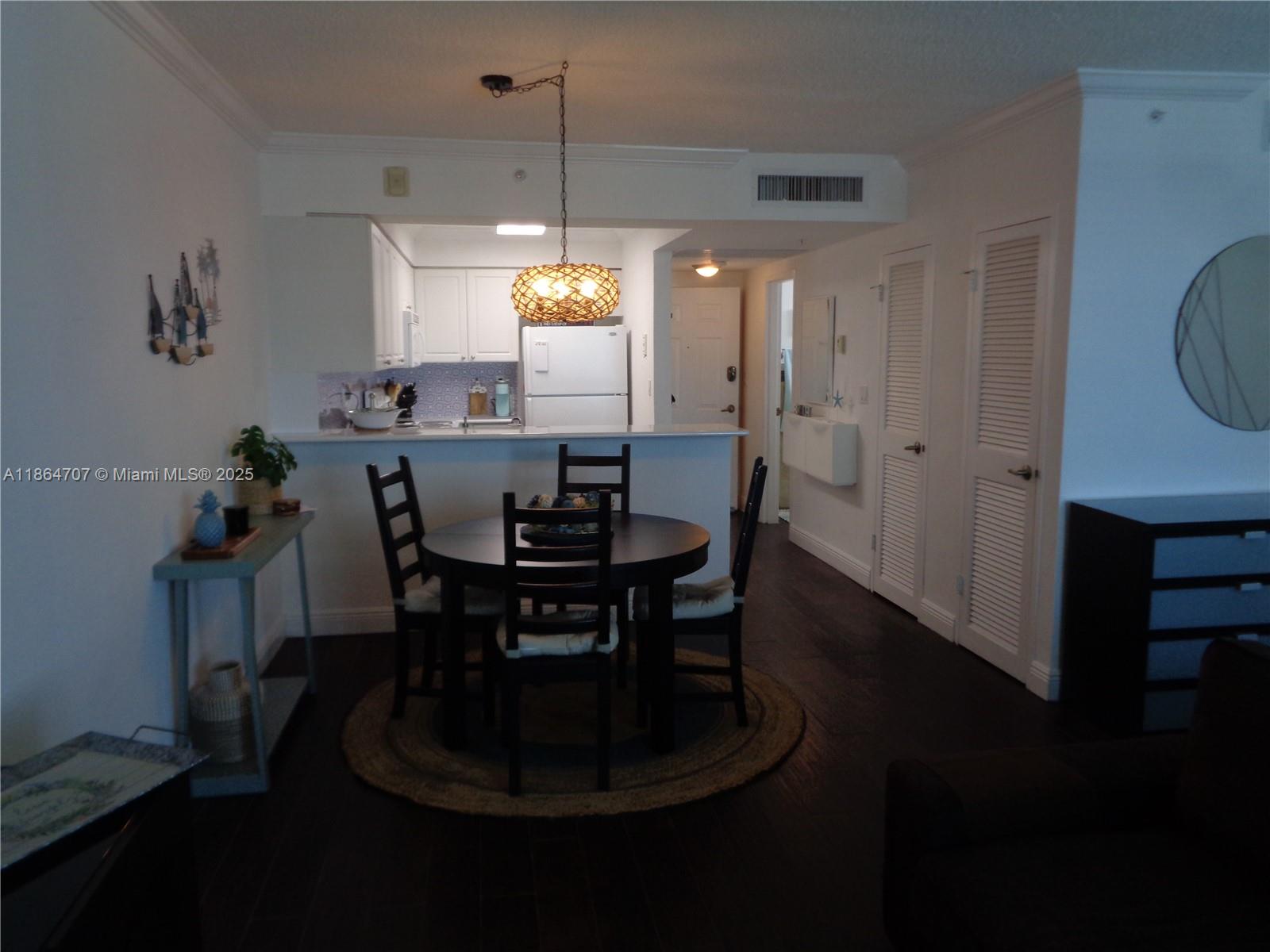 WAVE CONDO - Residential Lease