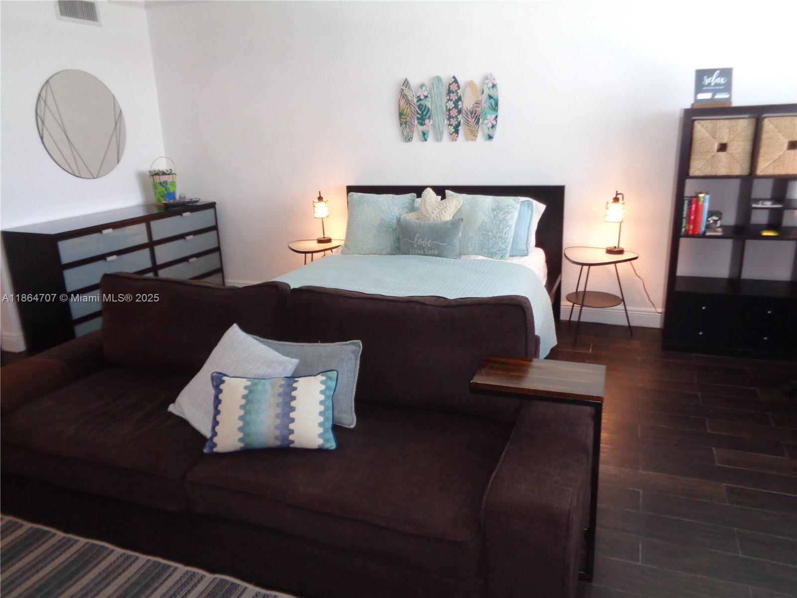 WAVE CONDO - Residential Lease