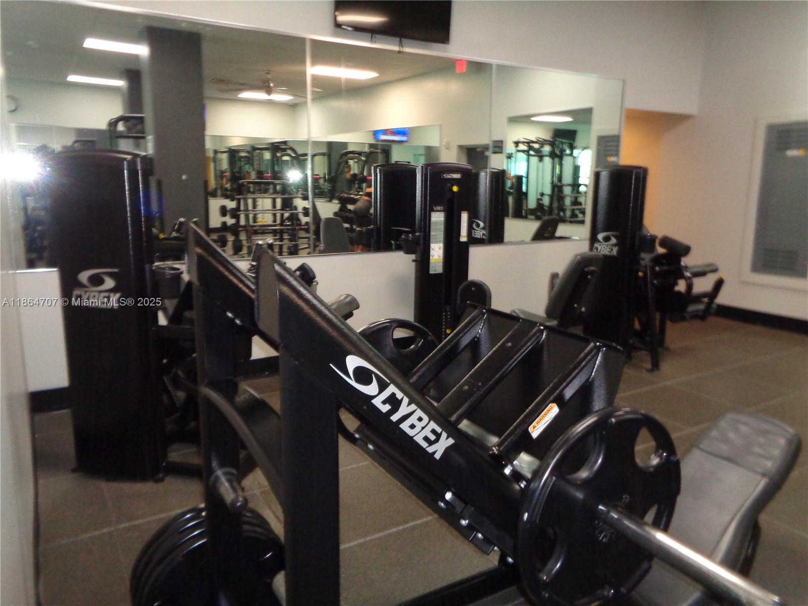 WAVE CONDO - Residential Lease