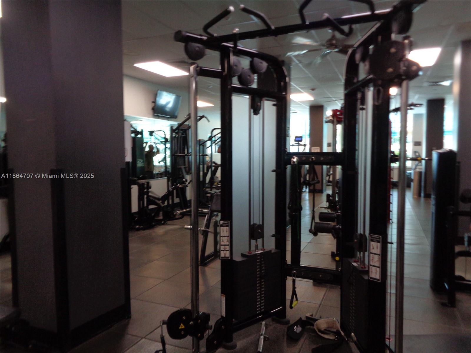 WAVE CONDO - Residential Lease