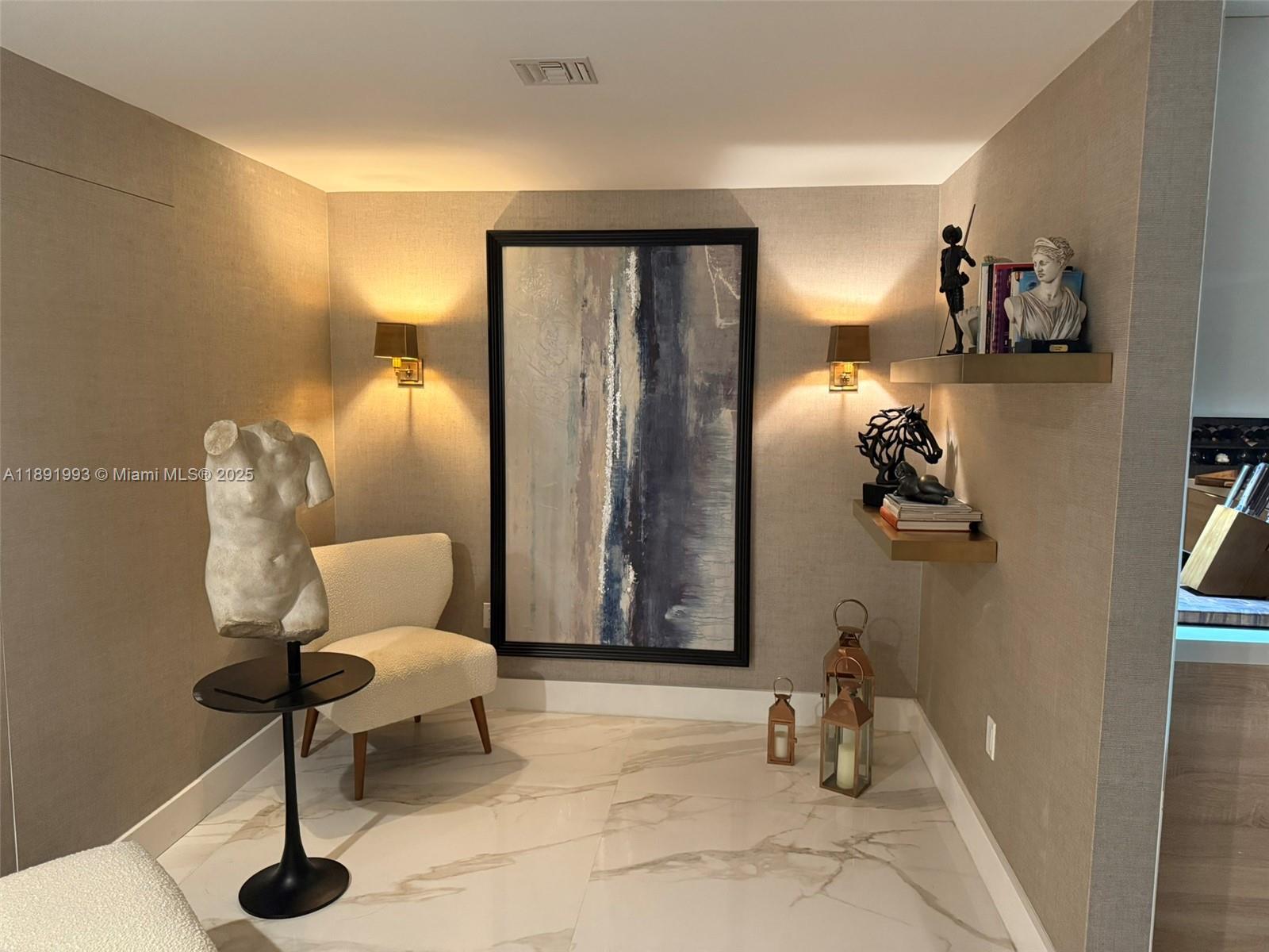 THE HARBOUR SOUTH CONDO - Residential