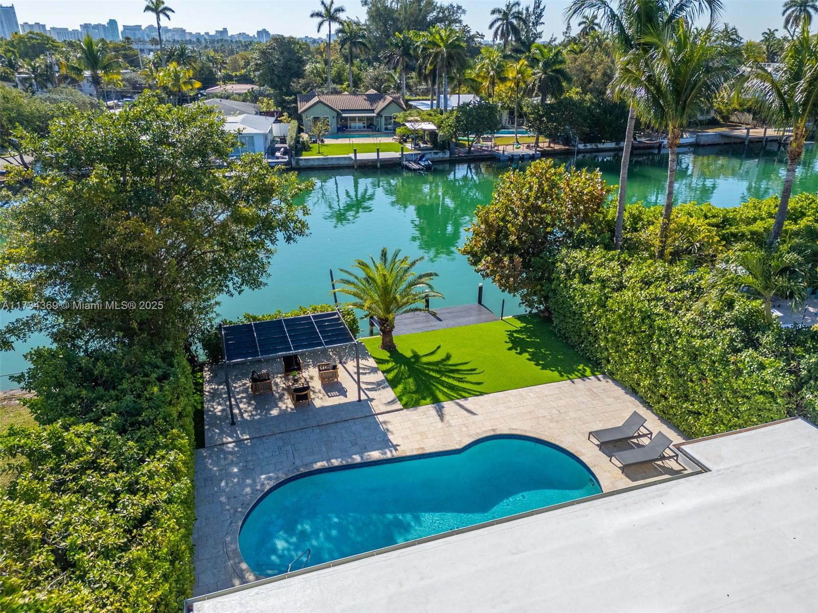 Property for Sale at 410 S Shore Dr, Miami Beach, Miami-Dade County, Florida - Bedrooms: 4 
Bathrooms: 3  - $3,750,000