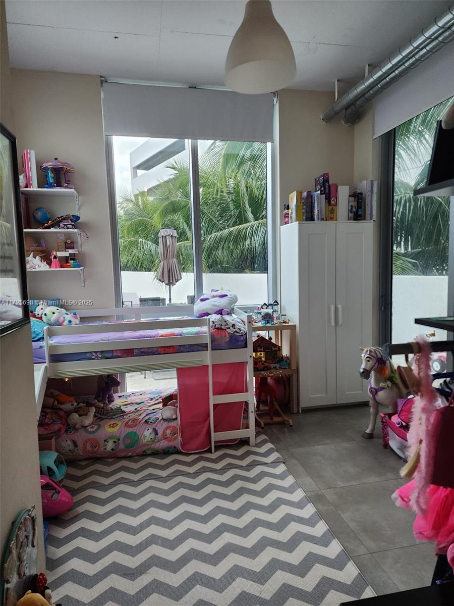 UPTOWN MARINA LOFTS CONDO - Residential