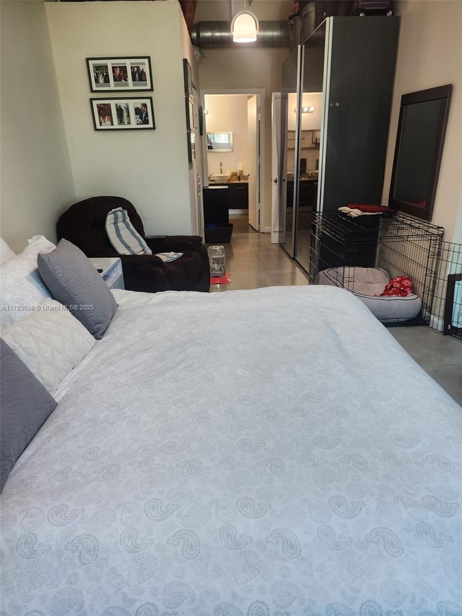 UPTOWN MARINA LOFTS CONDO - Residential