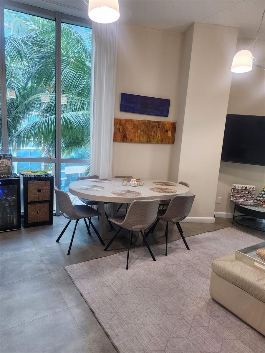 UPTOWN MARINA LOFTS CONDO - Residential