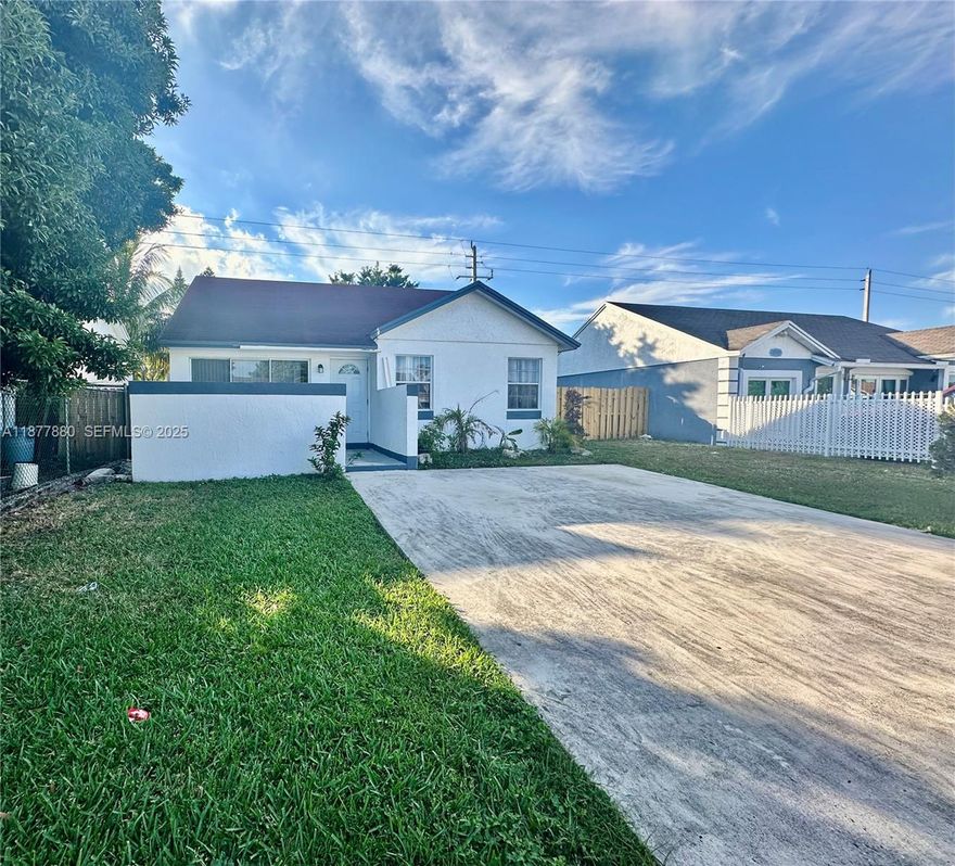 Price to Sell! NO HOA! 
Welcome home to this charming single-family residence featuring 2 spacious bedrooms and 2 updated bathrooms. Freshly painted inside and out, this home offers a bright, inviting atmosphere ready for you to move right in. Enjoy a private, fenced backyard with a patio ideal for relaxing or entertaining. Conveniently located near highways, restaurants, and schools, this home combines comfort and accessibility.