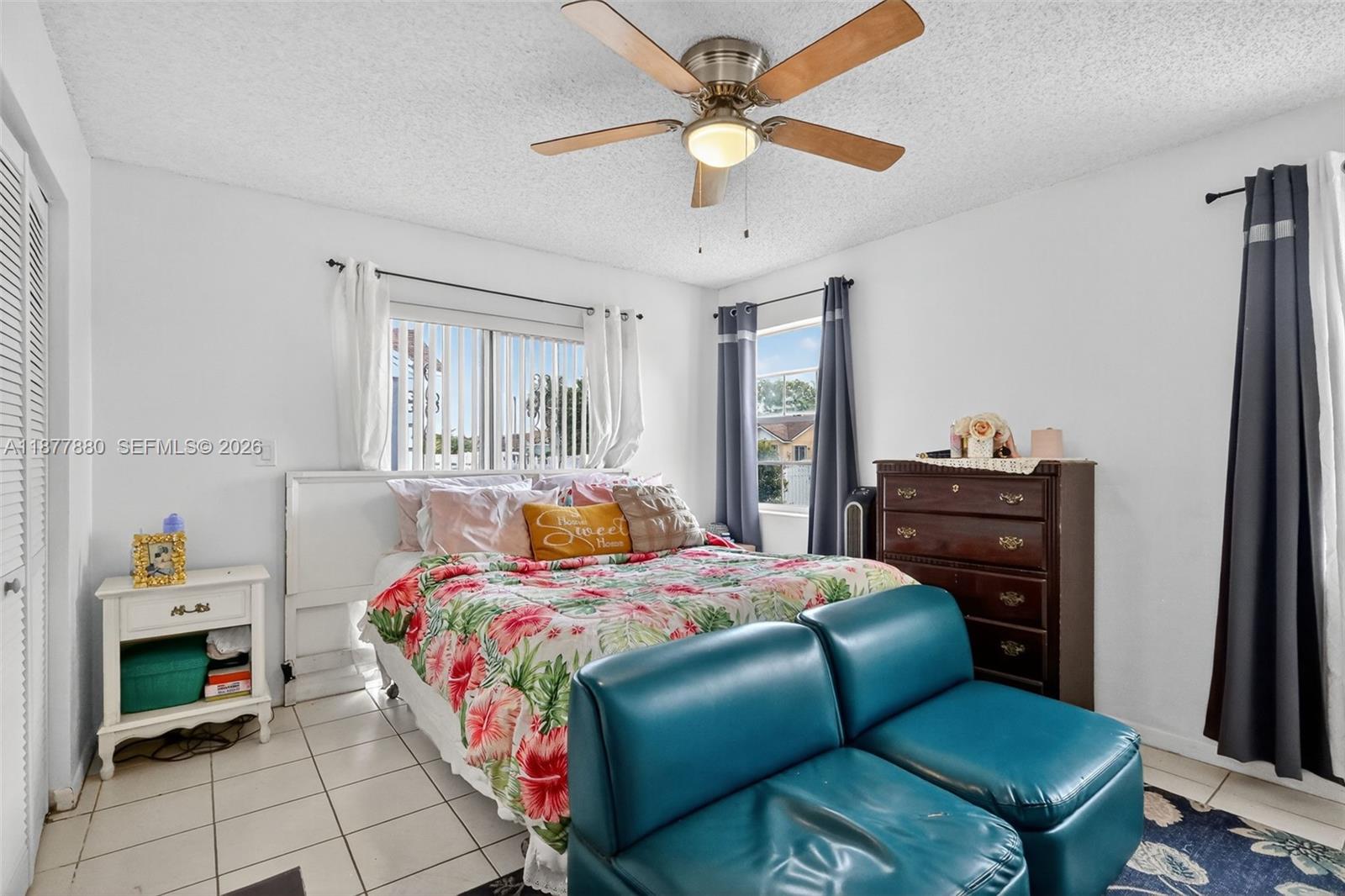 LESLIE PATIO HOMES SEC 3 - Residential