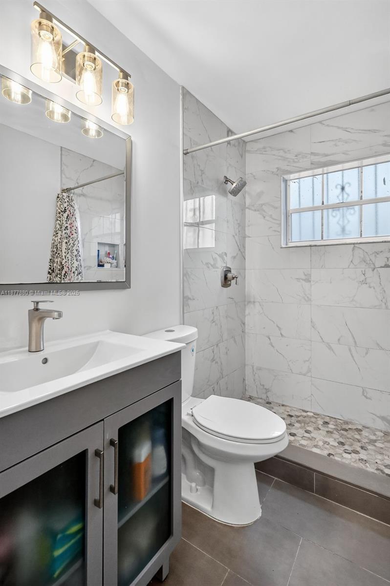 LESLIE PATIO HOMES SEC 3 - Residential