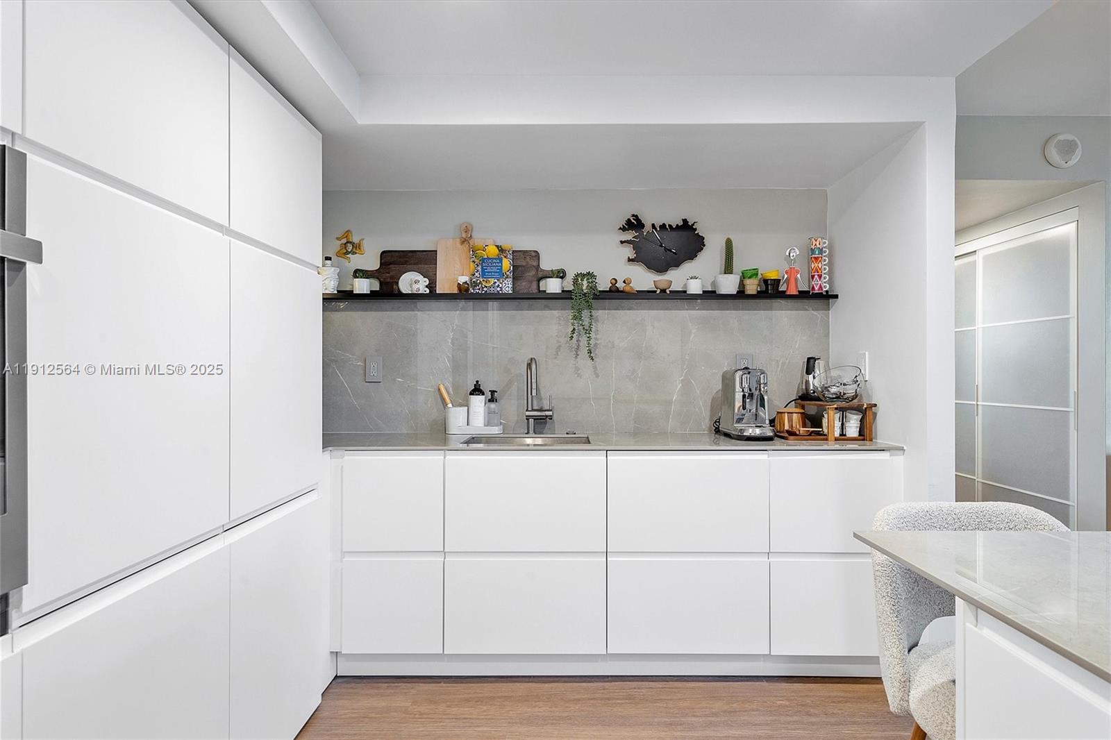 BAYVIEW TOWERS CONDO N - Residential