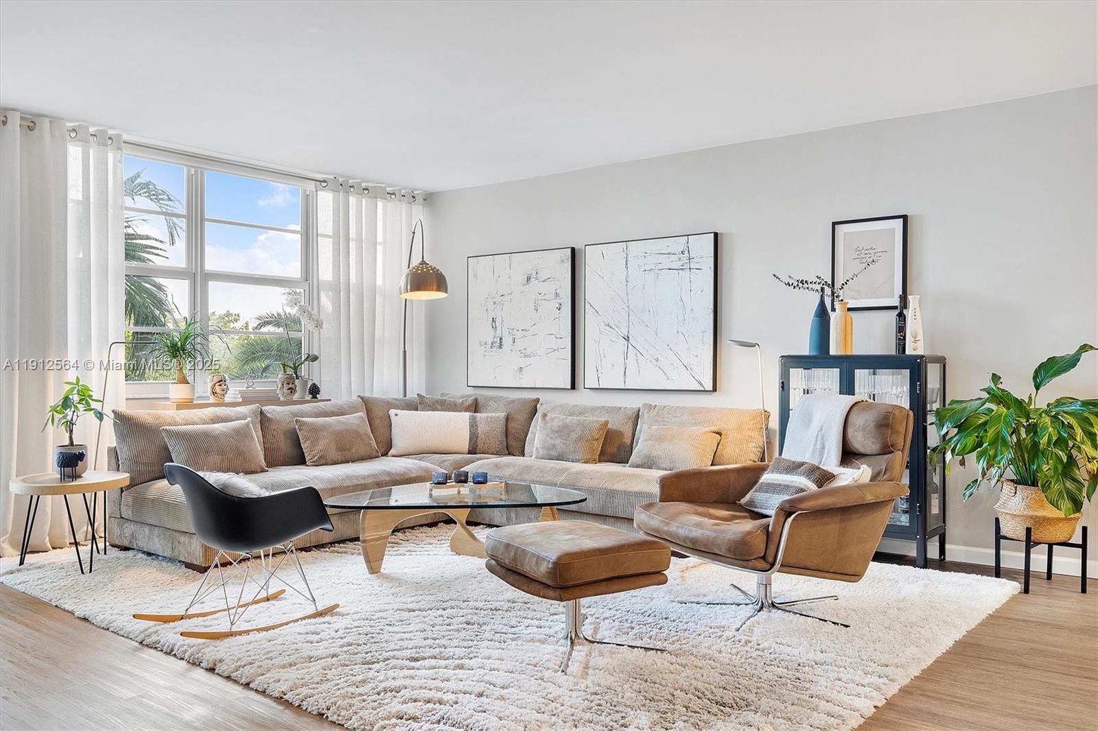 BAYVIEW TOWERS CONDO N - Residential