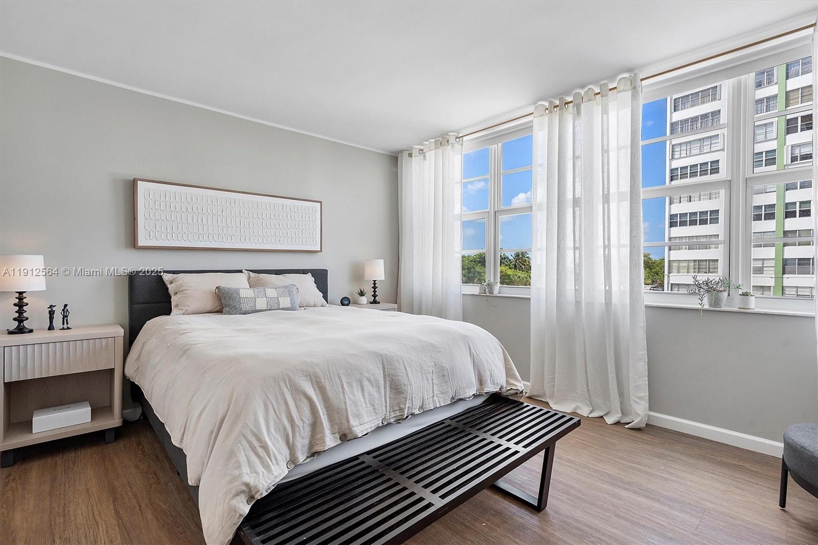 BAYVIEW TOWERS CONDO N - Residential