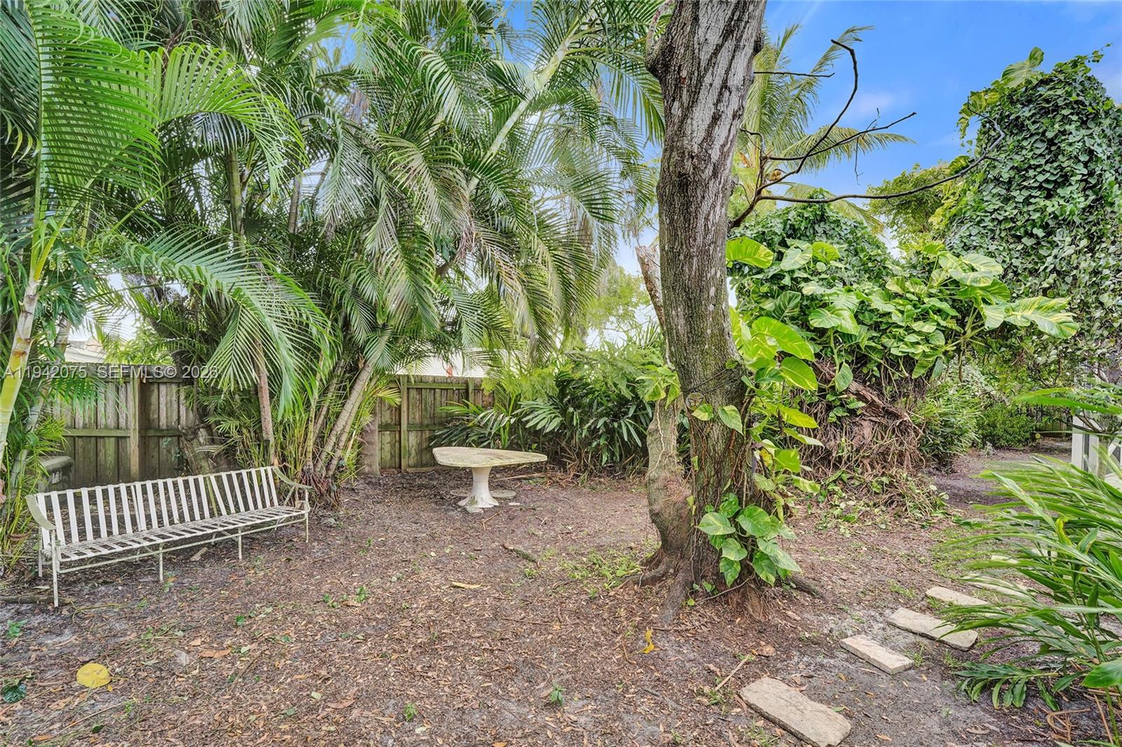 NEW ORLEANS VILLAS - Residential