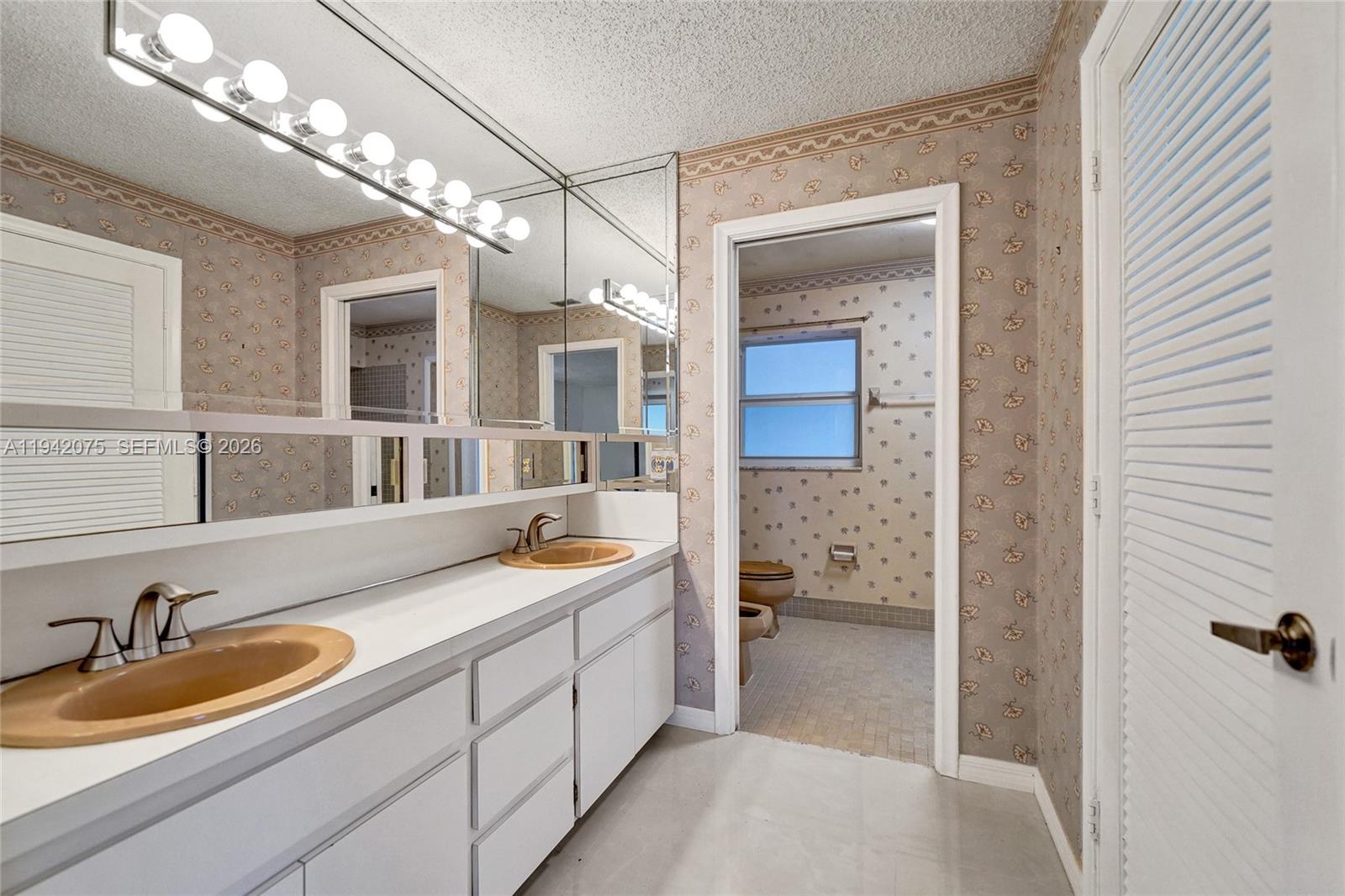 NEW ORLEANS VILLAS - Residential