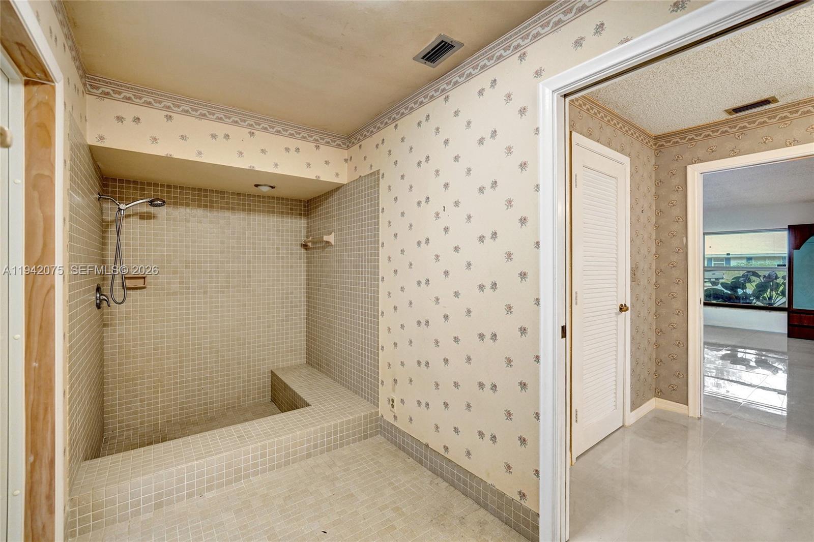 NEW ORLEANS VILLAS - Residential