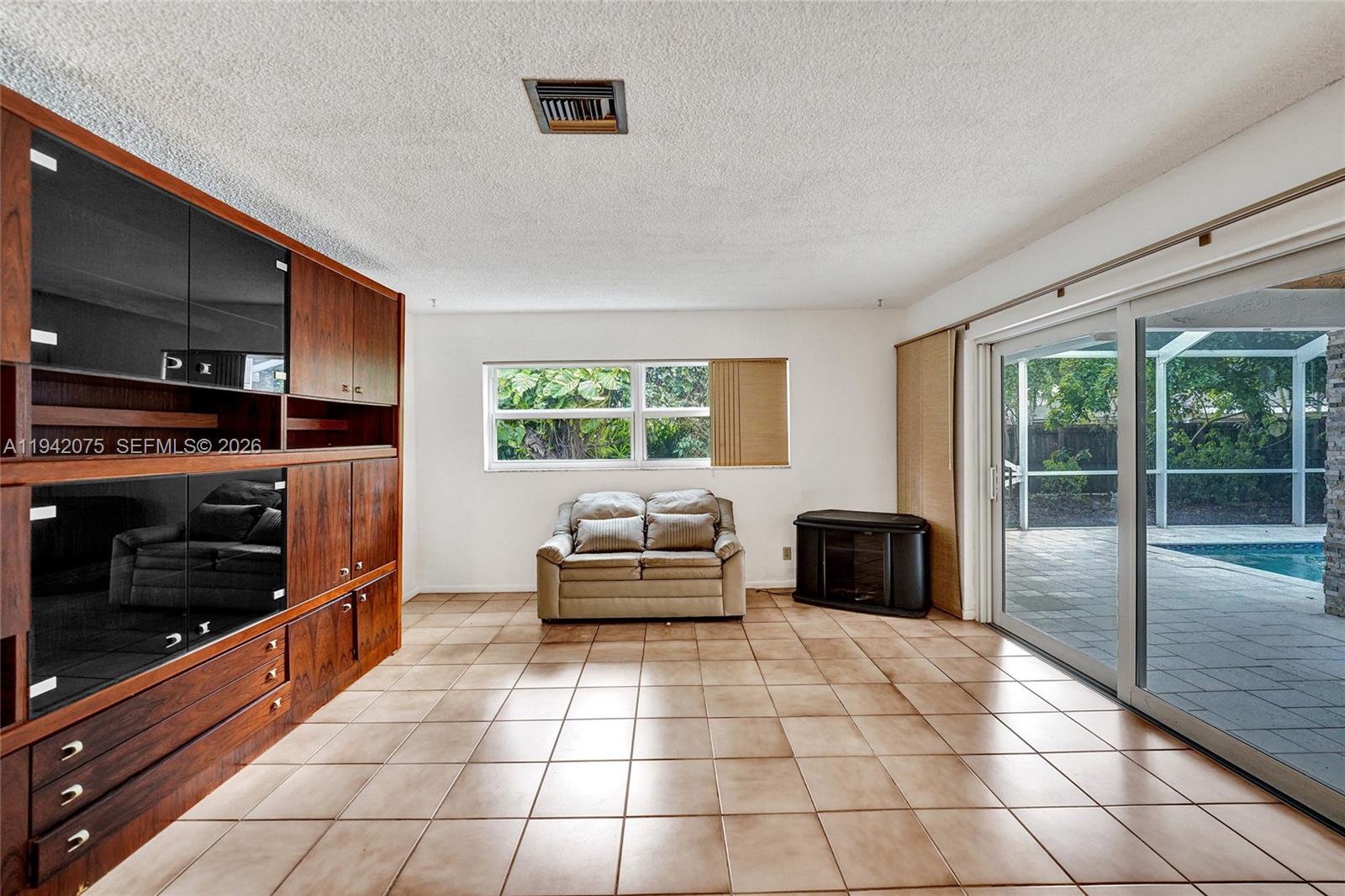 NEW ORLEANS VILLAS - Residential