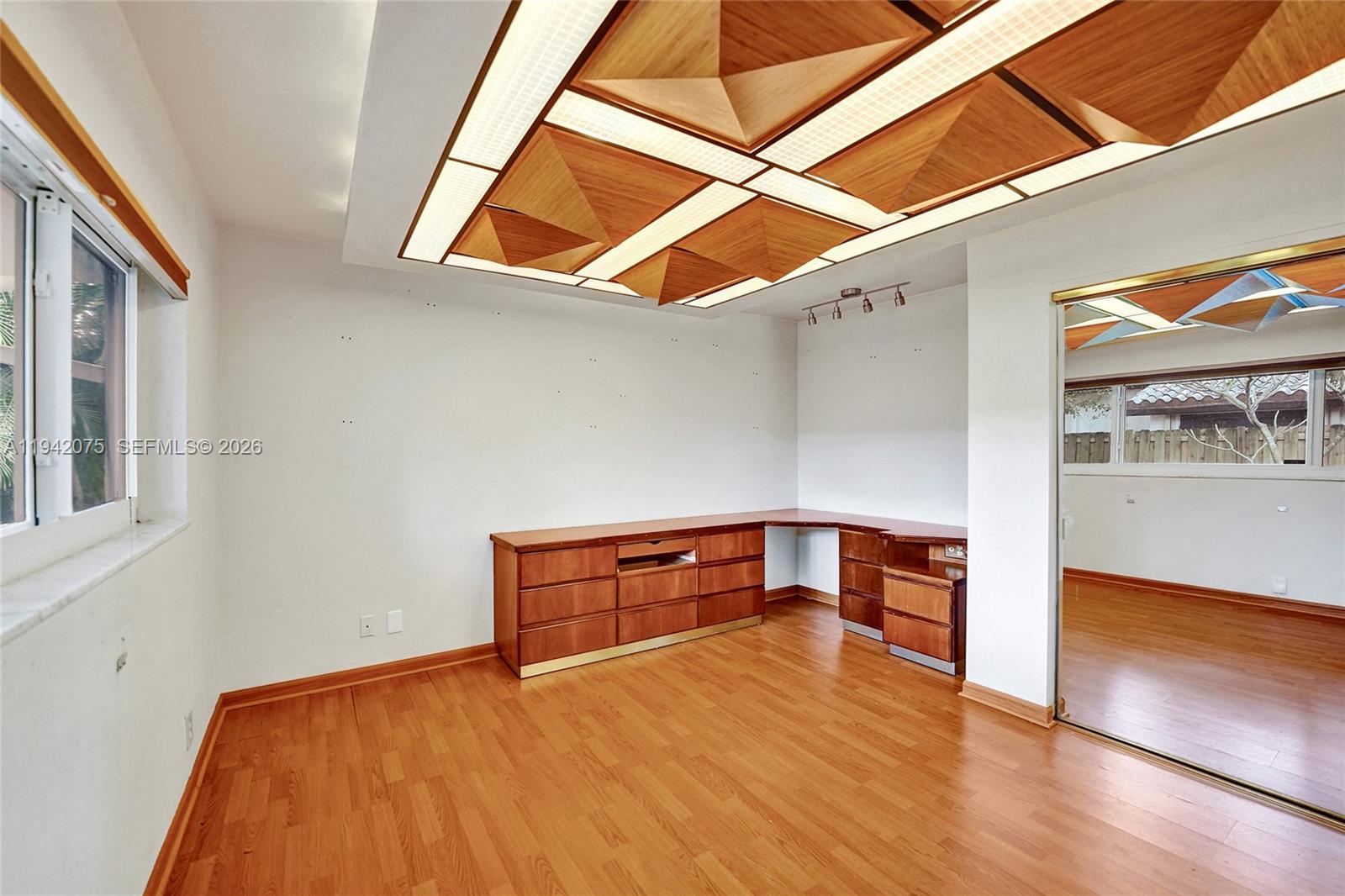 NEW ORLEANS VILLAS - Residential