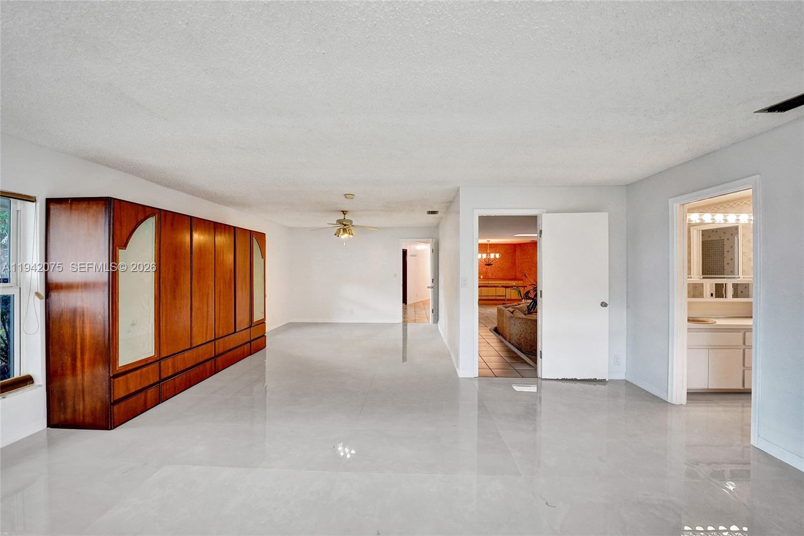 NEW ORLEANS VILLAS - Residential