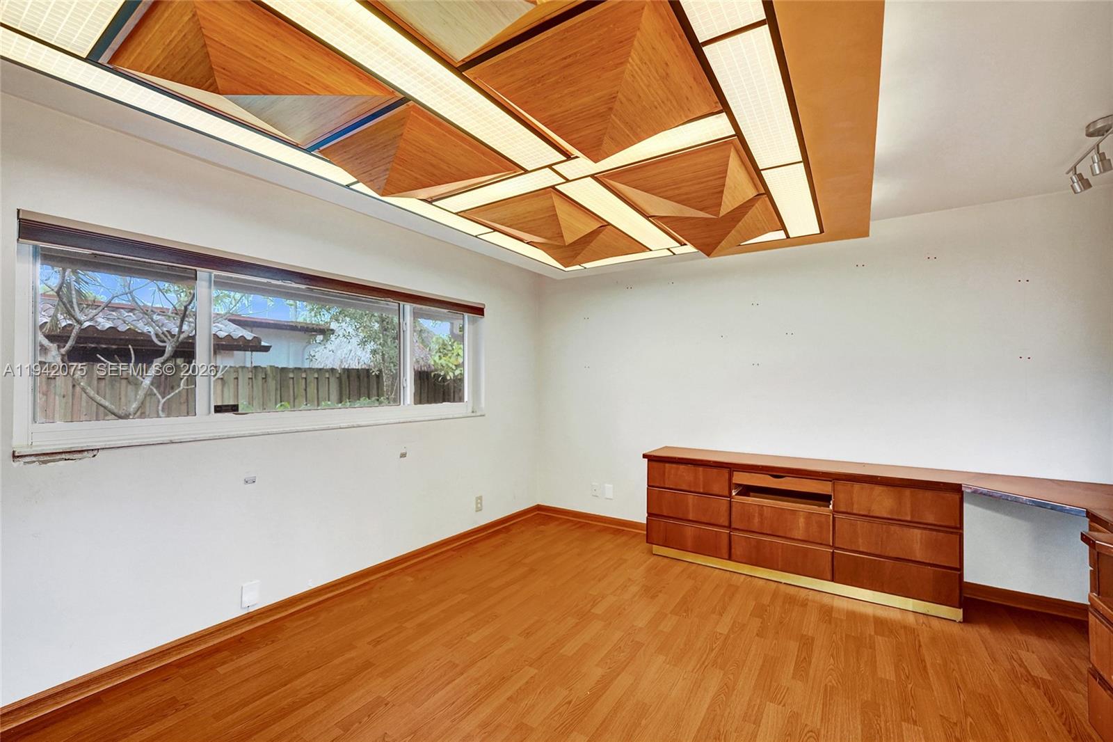 NEW ORLEANS VILLAS - Residential