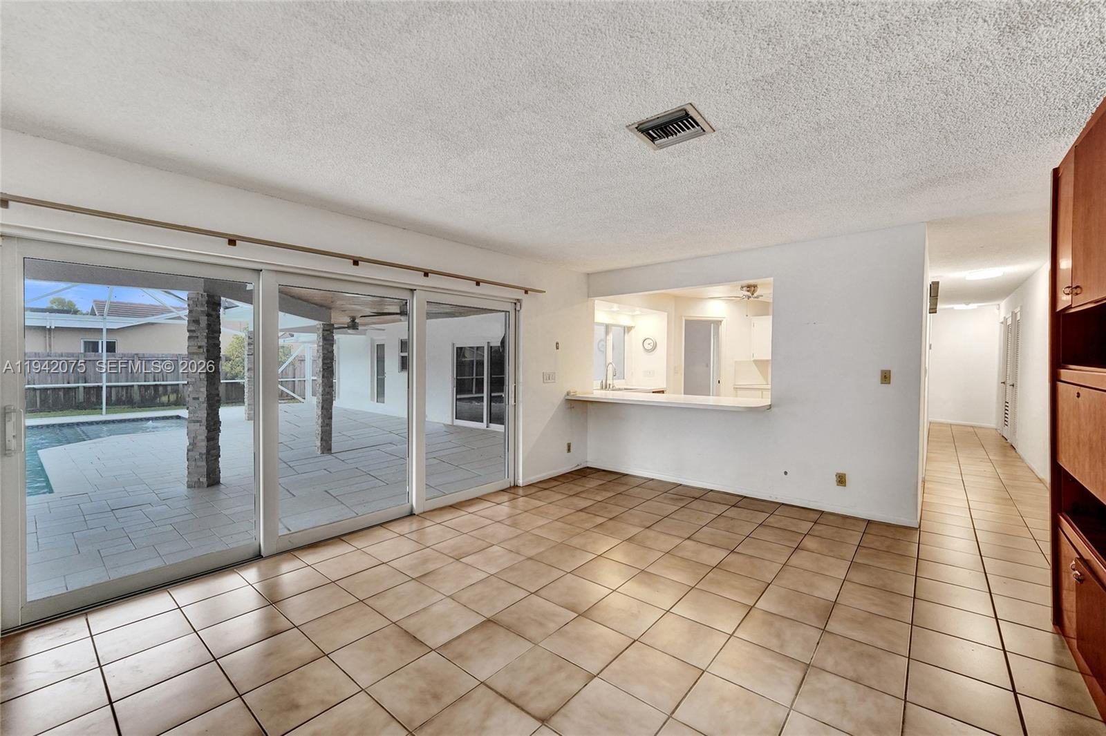 NEW ORLEANS VILLAS - Residential