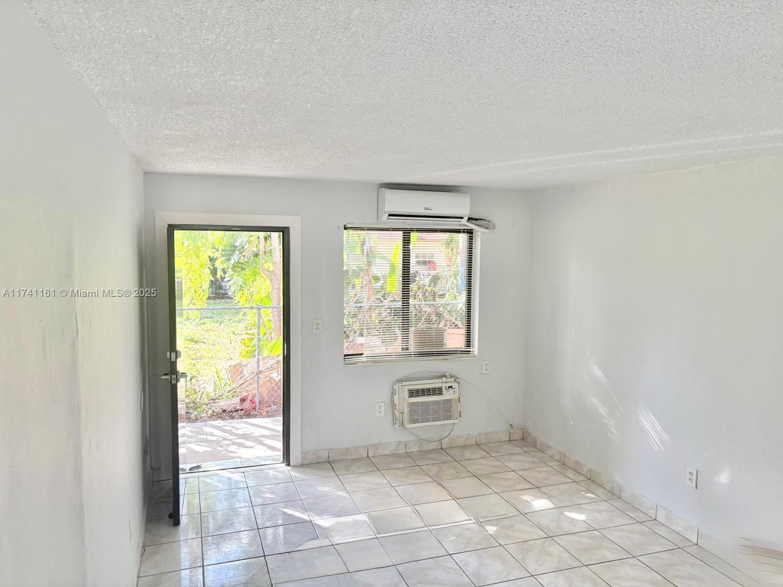 EVANSTON HEIGHTS - Residential Income