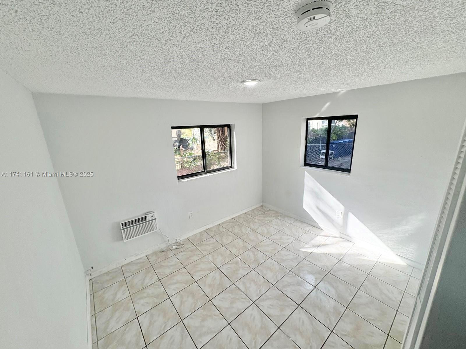 EVANSTON HEIGHTS - Residential Income