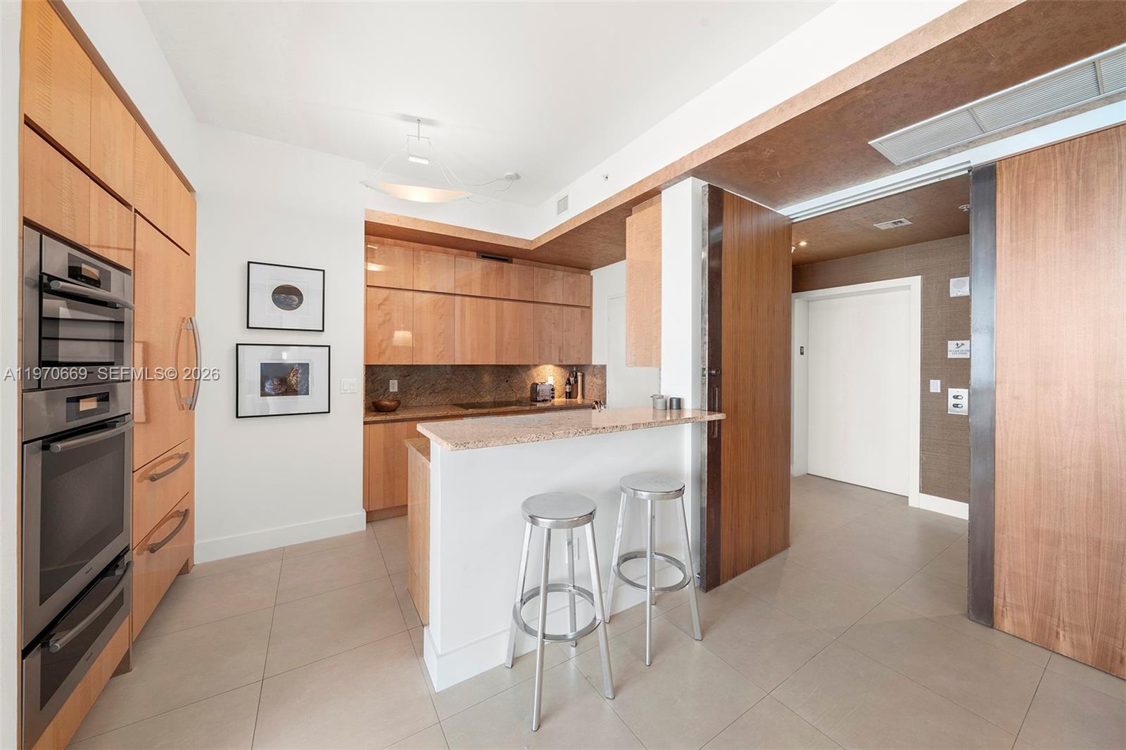 CONTINUUM ON SOUTH BEACH - Residential Lease