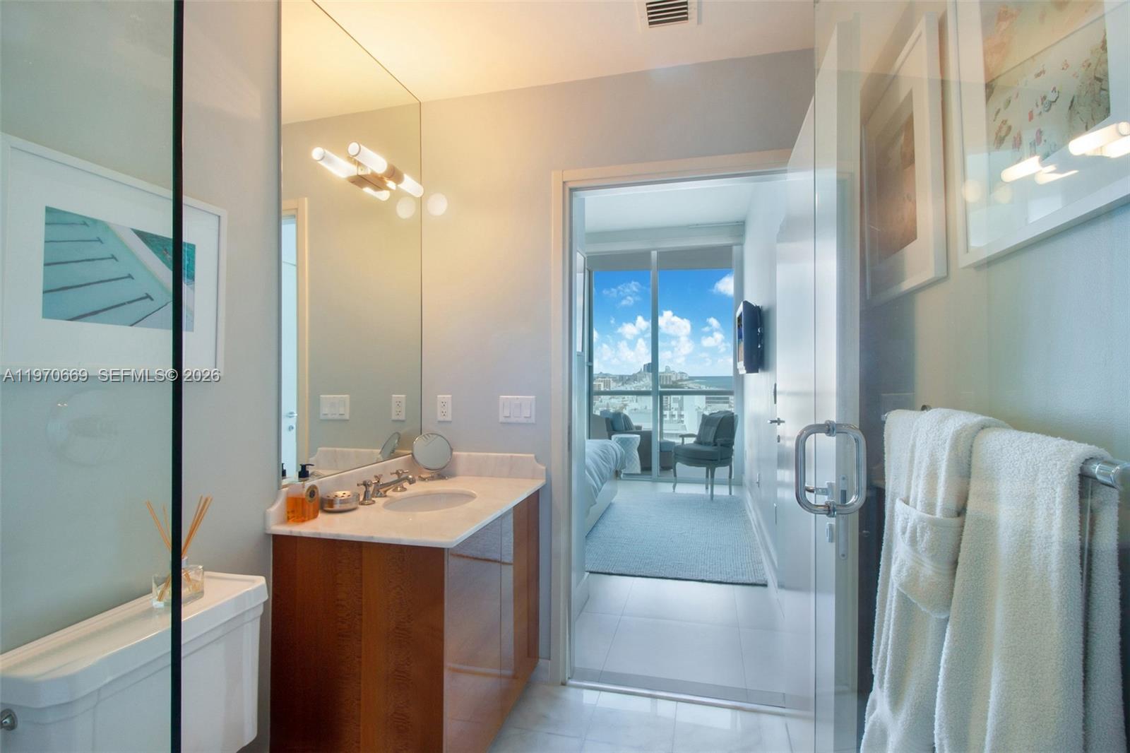 CONTINUUM ON SOUTH BEACH - Residential Lease
