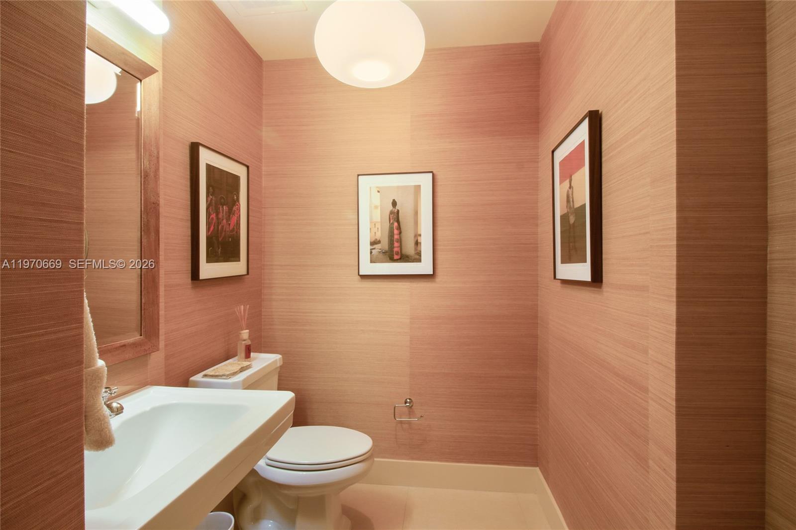CONTINUUM ON SOUTH BEACH - Residential Lease