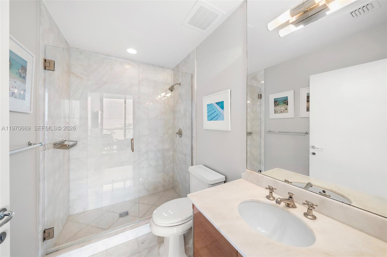 CONTINUUM ON SOUTH BEACH - Residential Lease