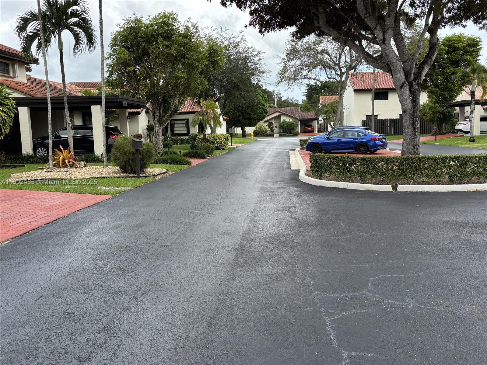 GLADEWIND HEIGHTS - Residential Lease