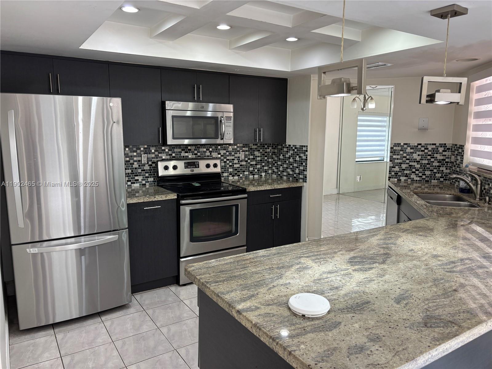 GLADEWIND HEIGHTS - Residential Lease